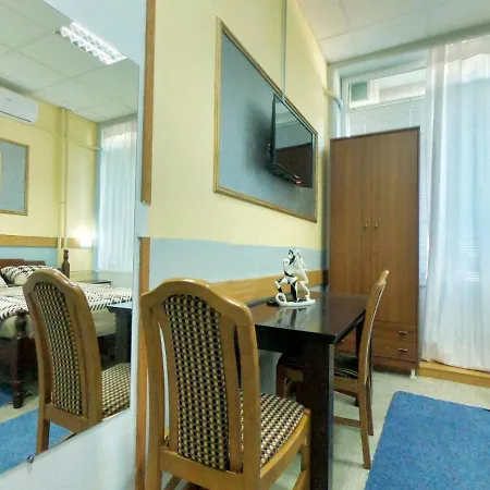 Sobe Kuzmanovic -