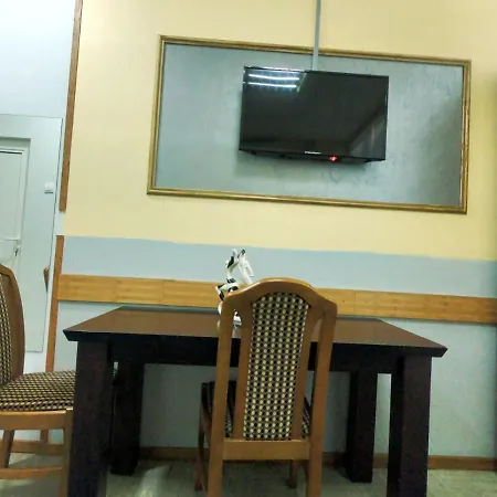 Konukevi Sobe Kuzmanovic - *